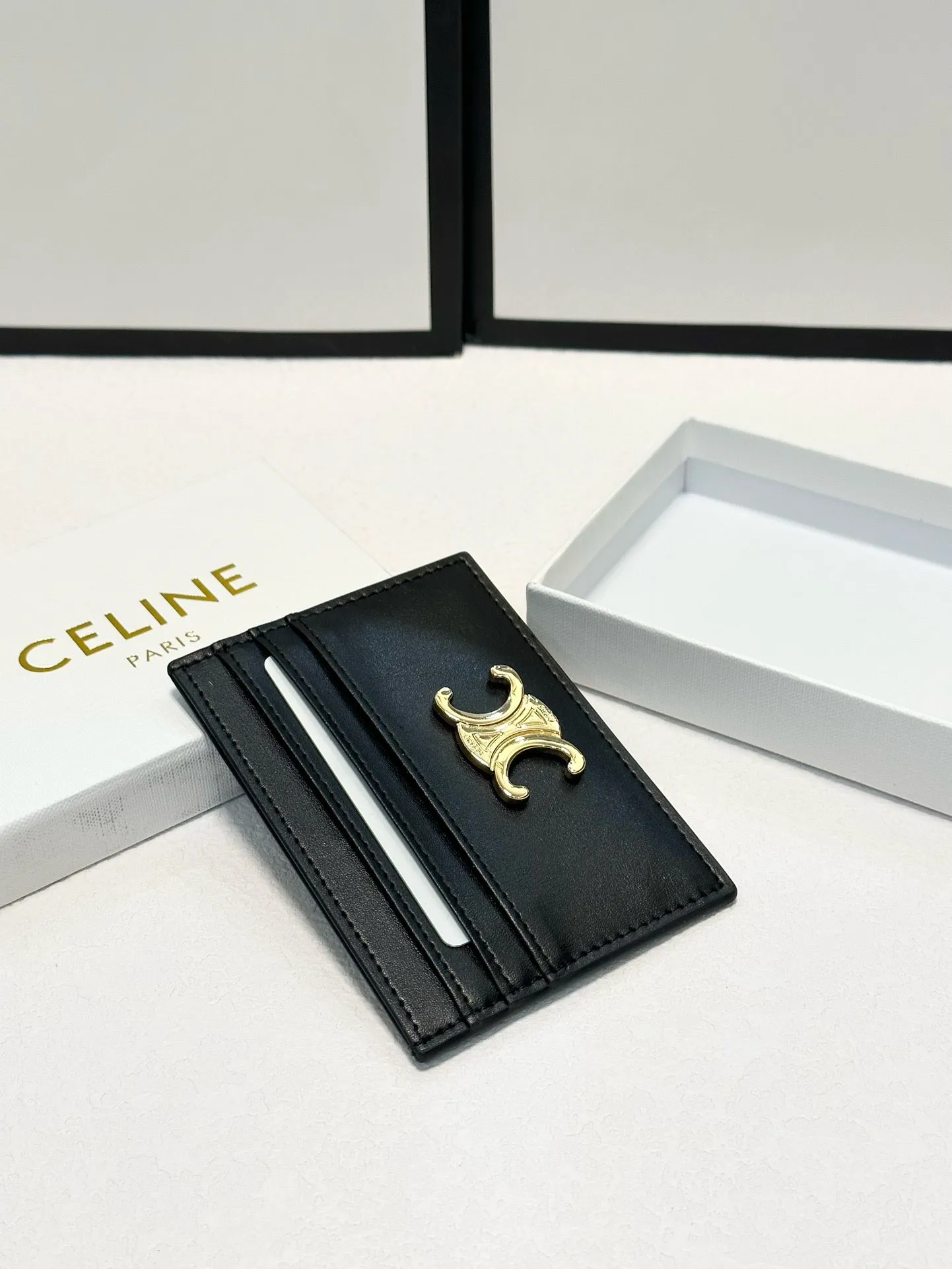 CL133 Triomphe Card Holder / 4 x 3 IN