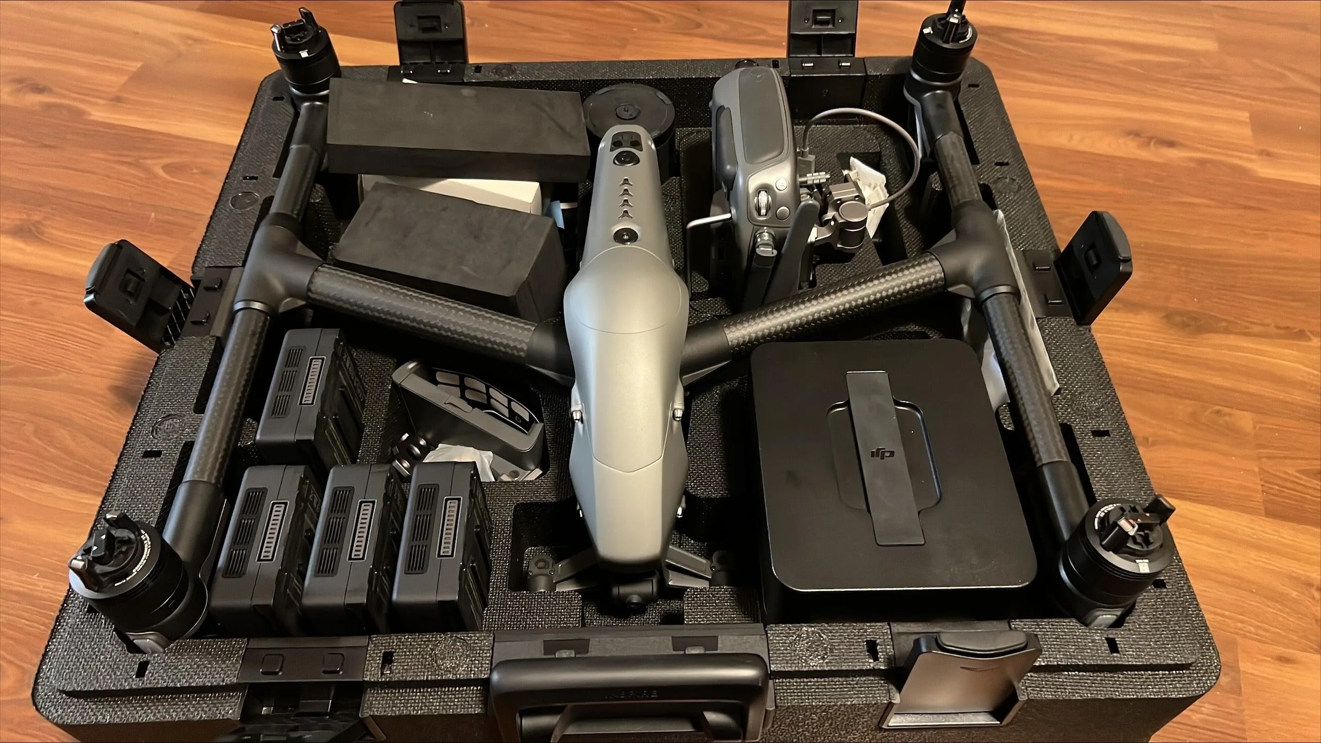 DJI Inspire 2   DJI Zenmuse X7 & Accessories