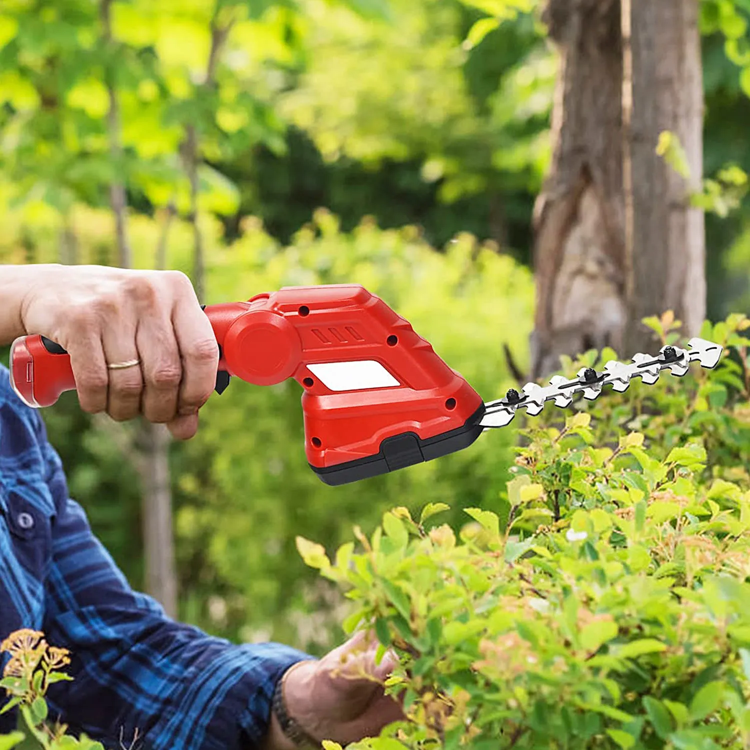 Extra Long Reach HEDGE TRIMMER