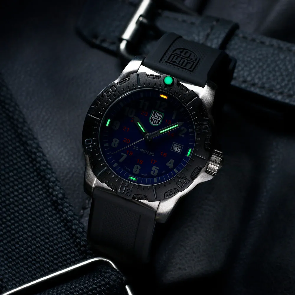 Luminox X22133 Manta Ray Carbonox