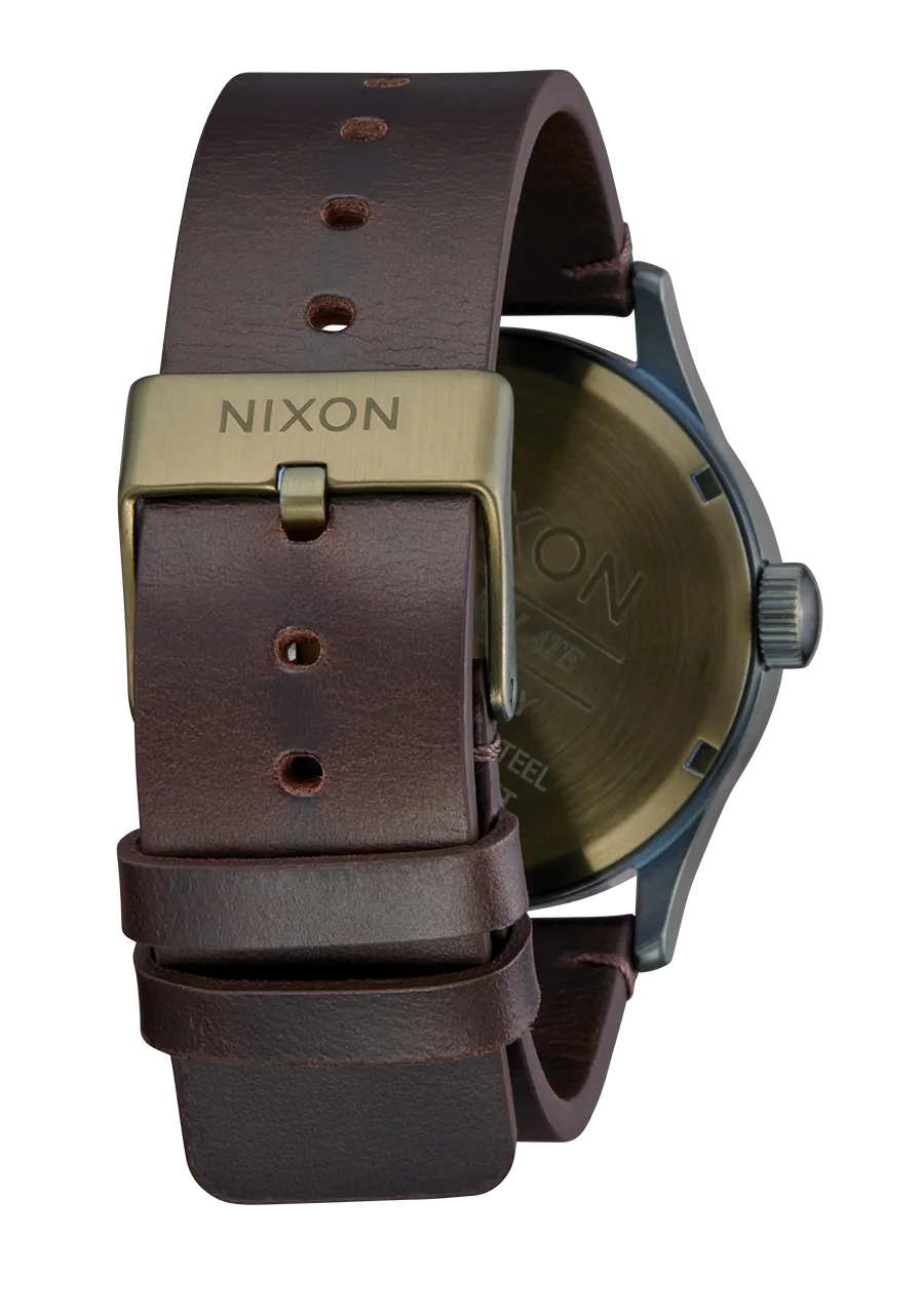 Nixon Sentry Leather Watch - Vintage White / Surplus