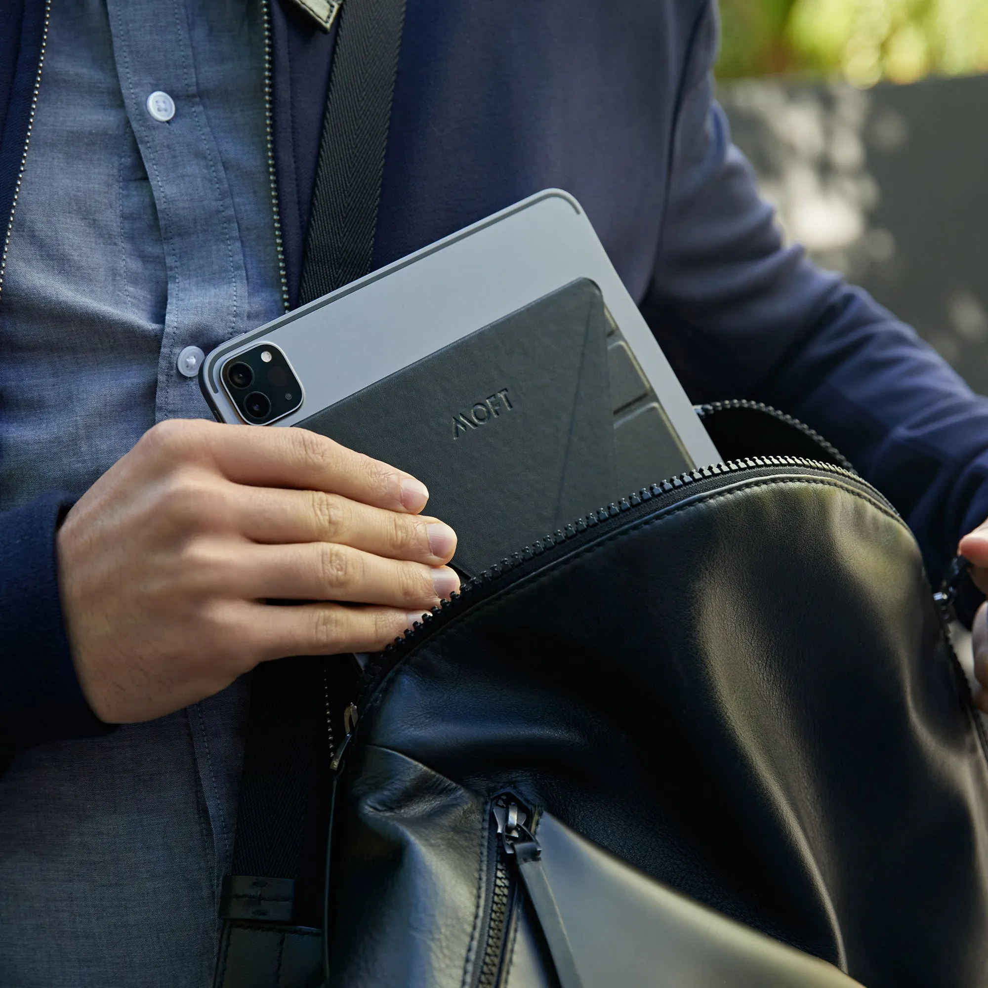 Snap Tablet Stand