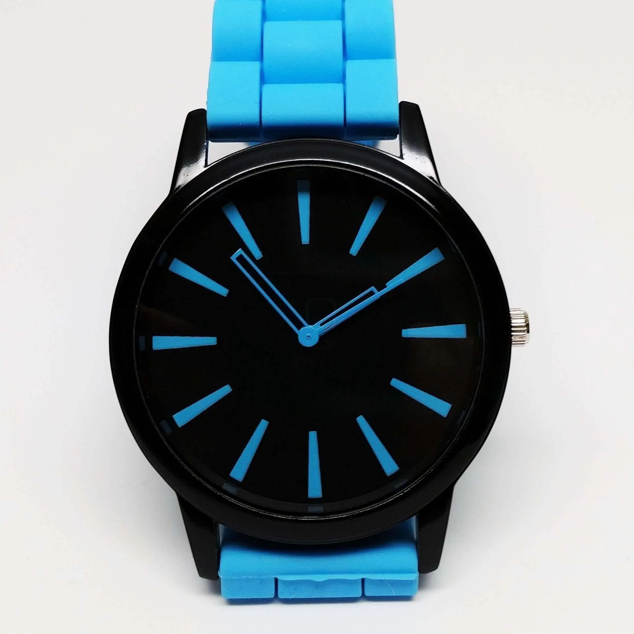 Sporty Silicone Watch in Blue