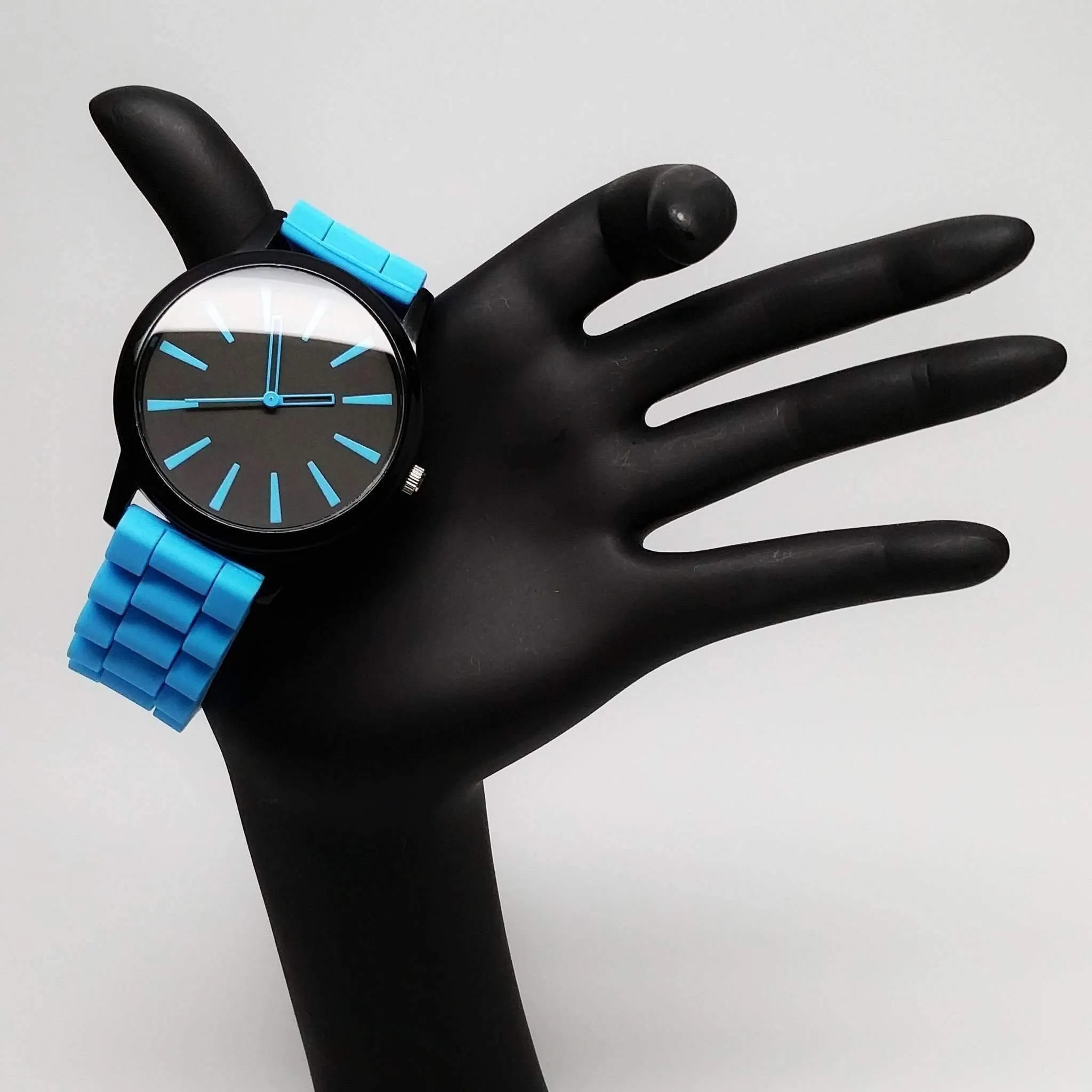 Sporty Silicone Watch in Blue