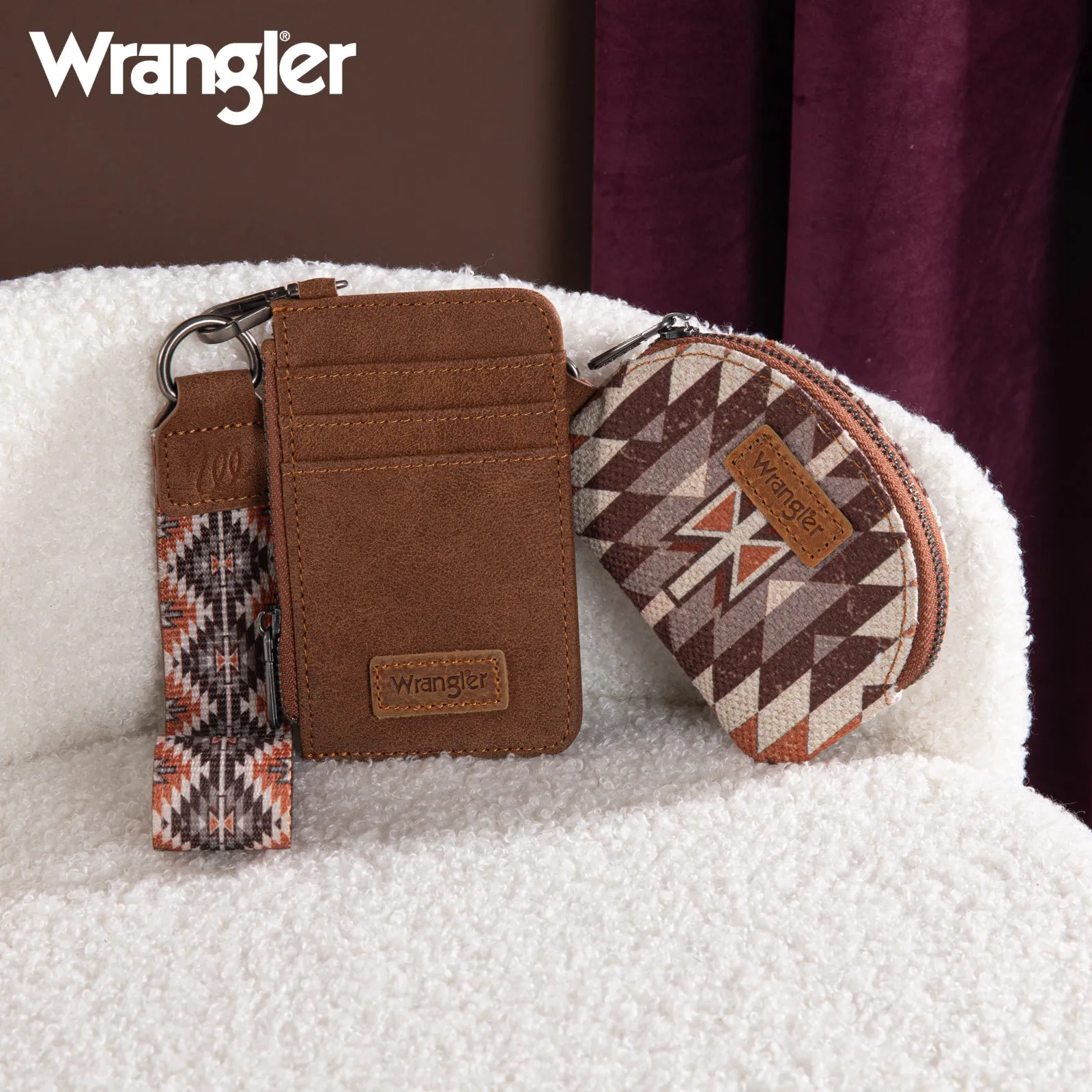 WG2213-W0051  Wrangler Southwestern Art Print Dual Pouch Wristlet -Brown